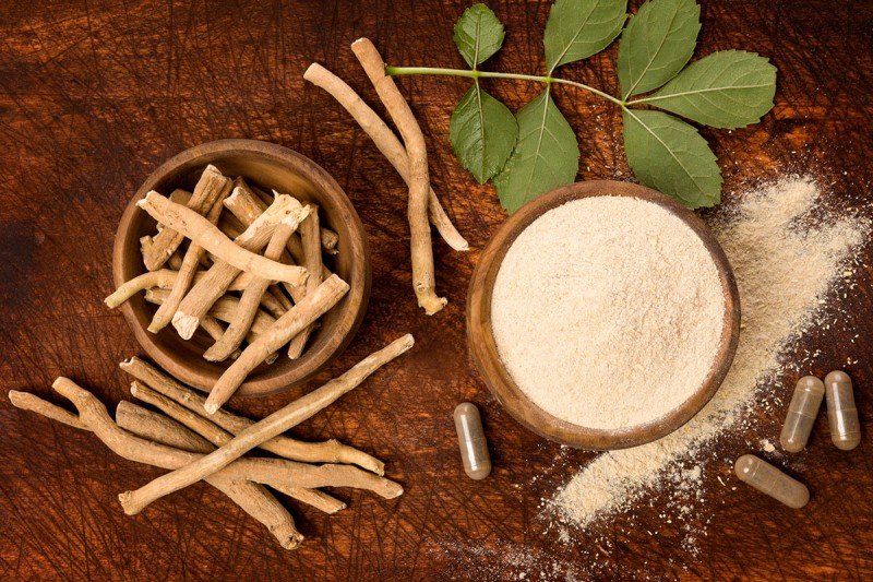 🌿 Ashwagandha: Nature’s Stress & Energy Booster for Pakistani Men & Women